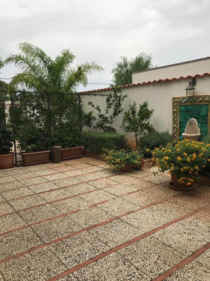 Holiday & House - Imparato Carini Costa Verde Bagian luar foto